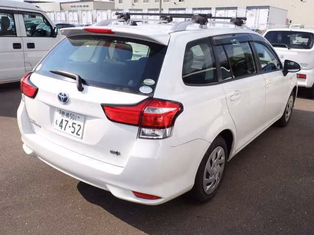TOYOTA COROLLA FIELDER