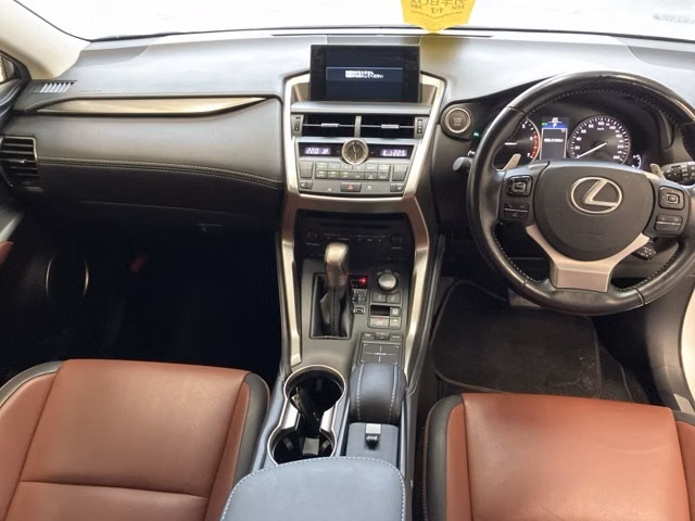 Lexus NX200t