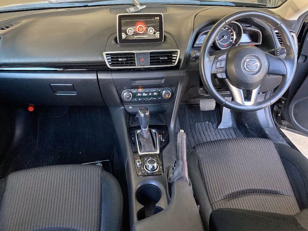 MAZDA AXELA
