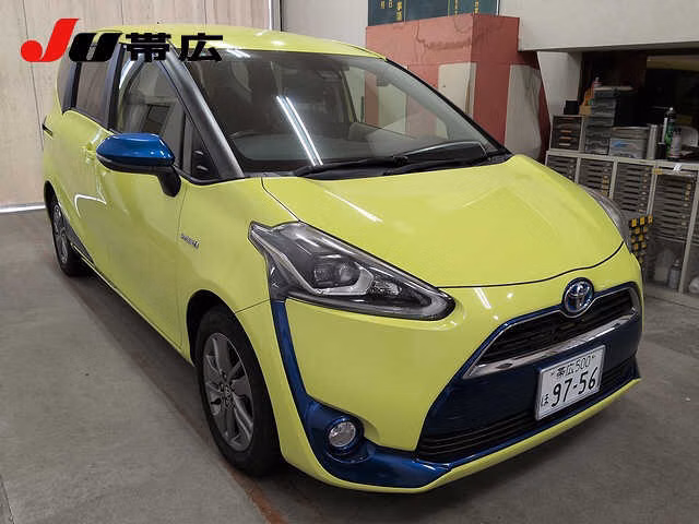 TOYOTA SIENTA