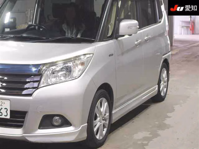 Mitsubishi Delica D:2