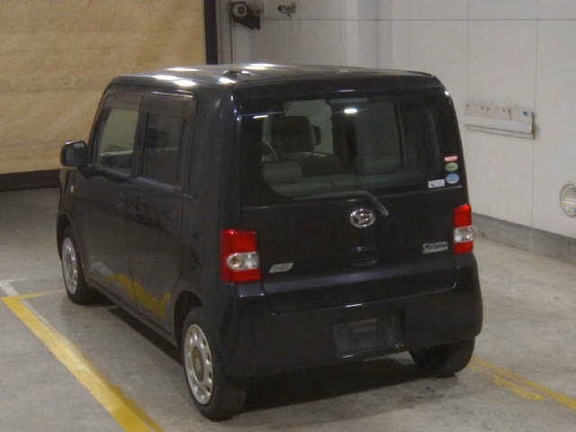 Daihatsu Move Conte