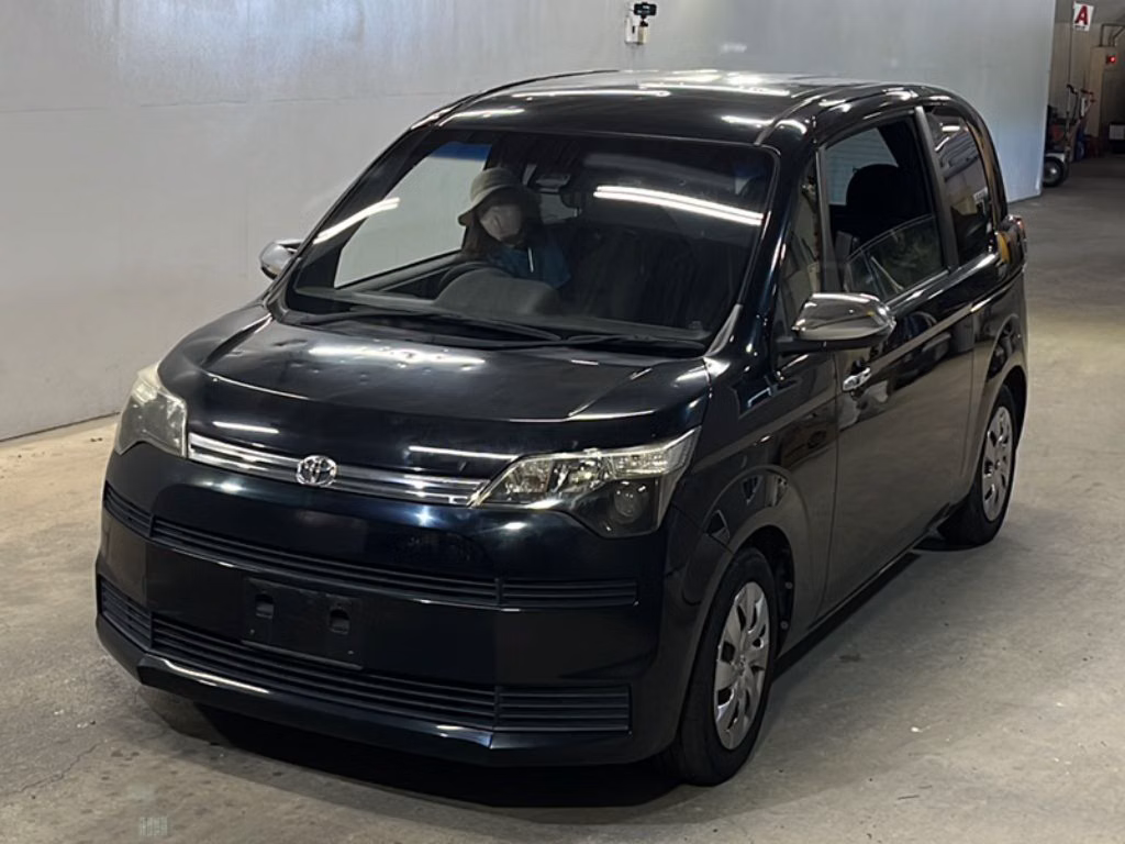 TOYOTA SPADE