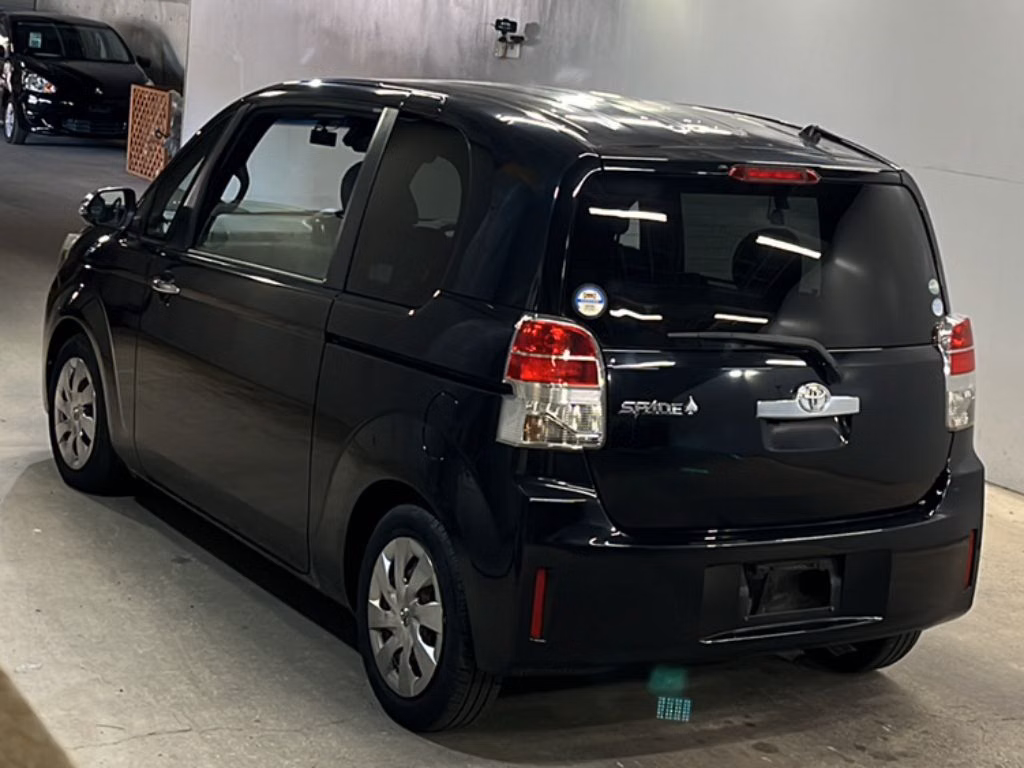 TOYOTA SPADE