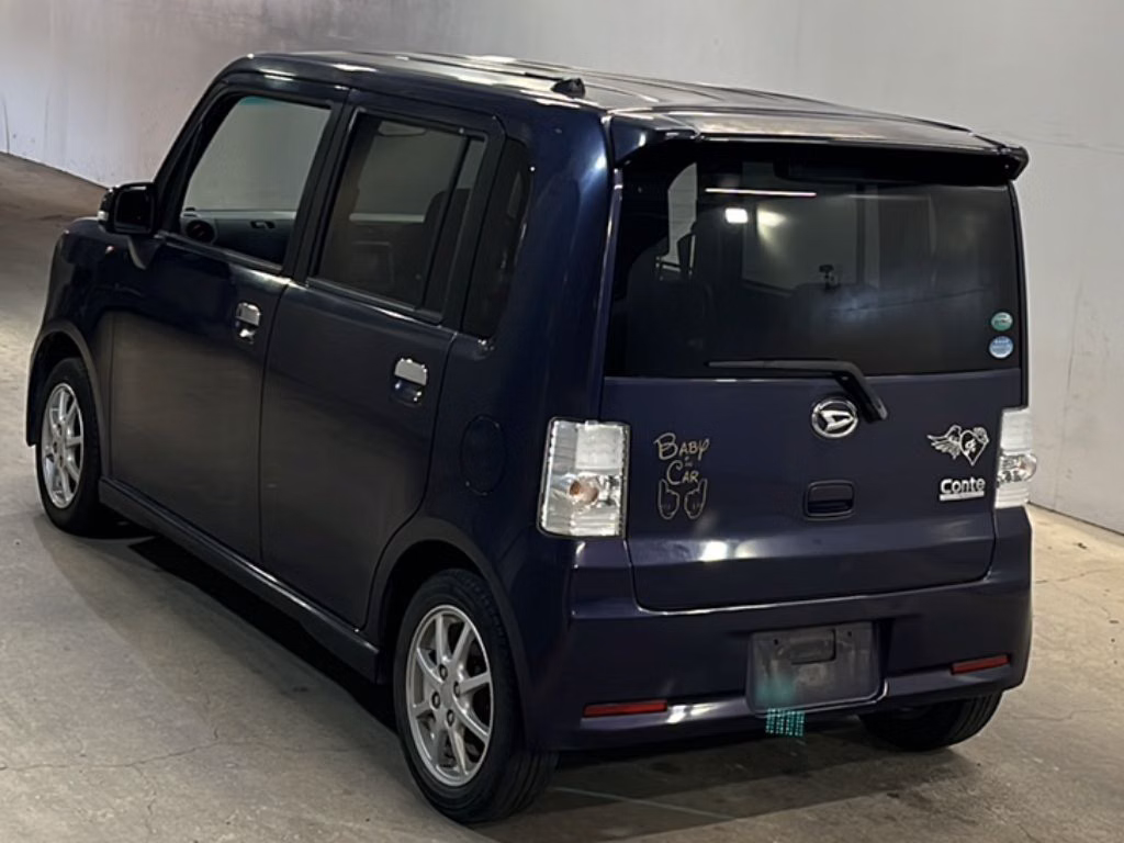 DAIHATSU MOVE CONTE