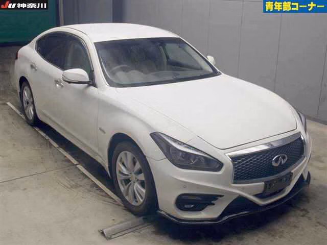 NISSAN FUGA