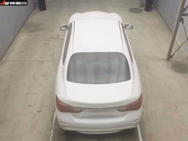 NISSAN FUGA