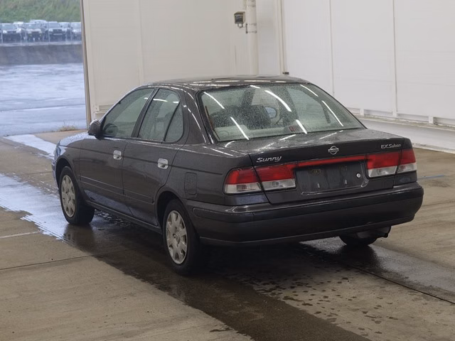 Nissan Sunny