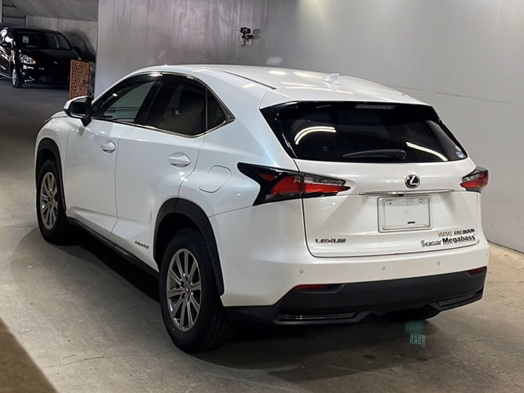 Lexus NX300h