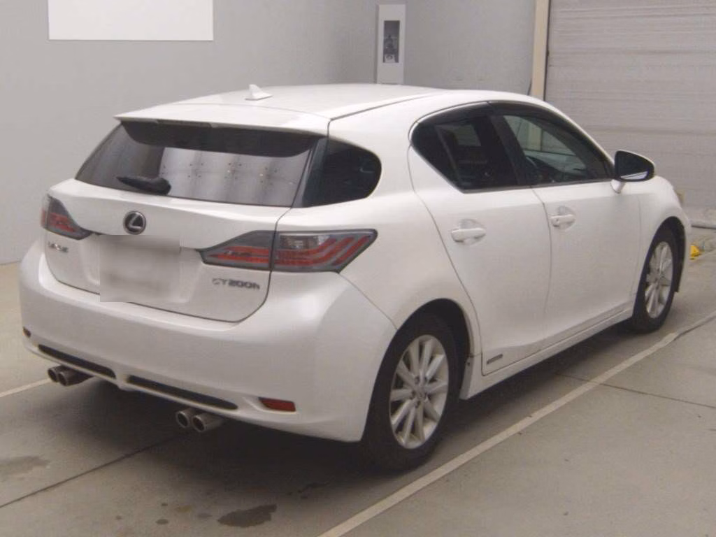 Lexus CT200h