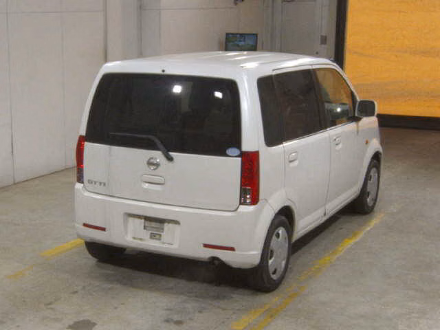 Nissan Otti