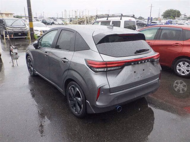 Nissan Aura