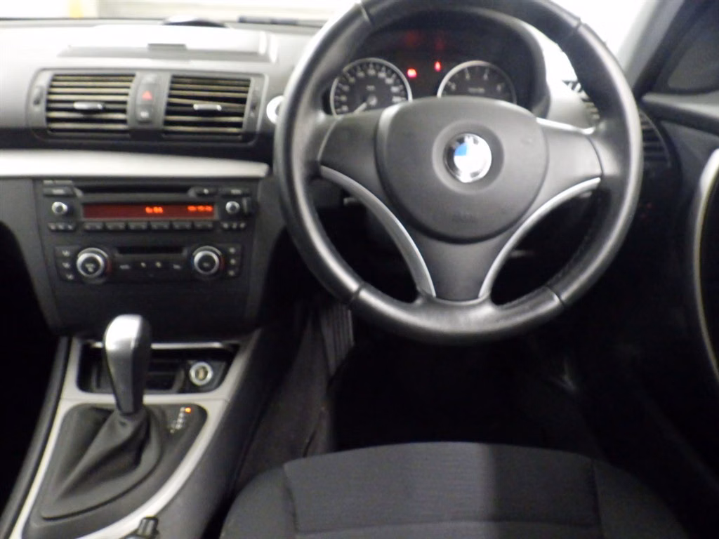 BMW 1-SERIES