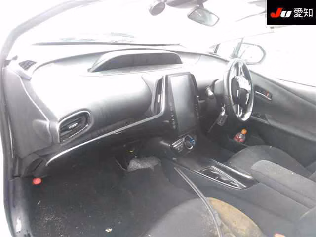 TOYOTA PRIUS PHV
