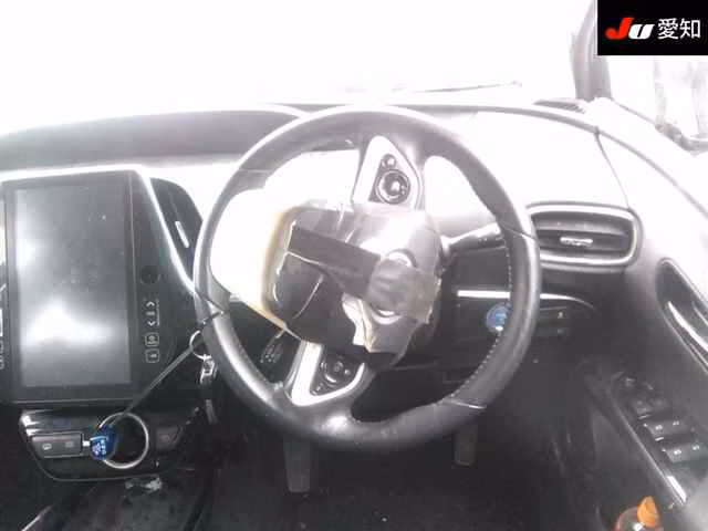 TOYOTA PRIUS PHV