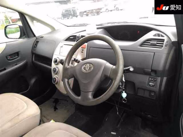 TOYOTA RACTIS