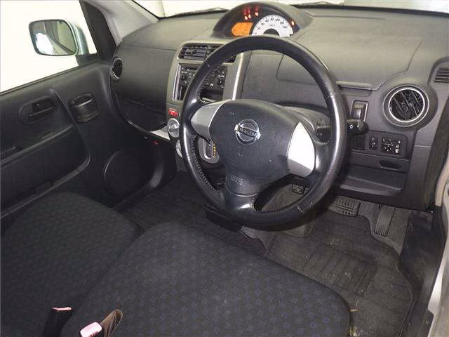 Nissan Otti