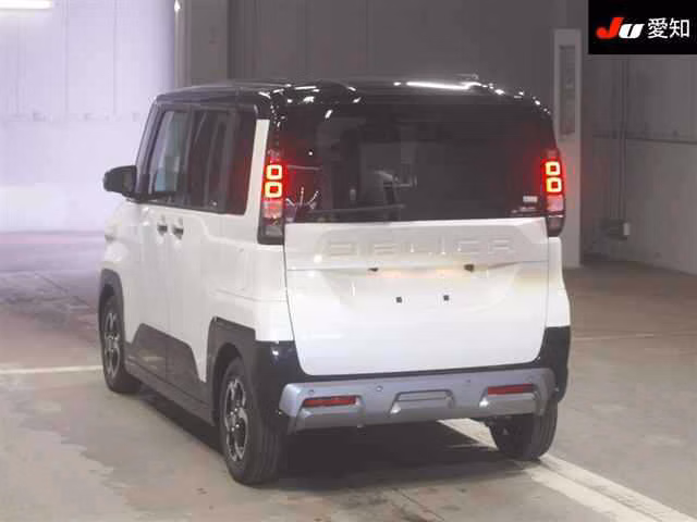 MITSUBISHI DELICA MINI