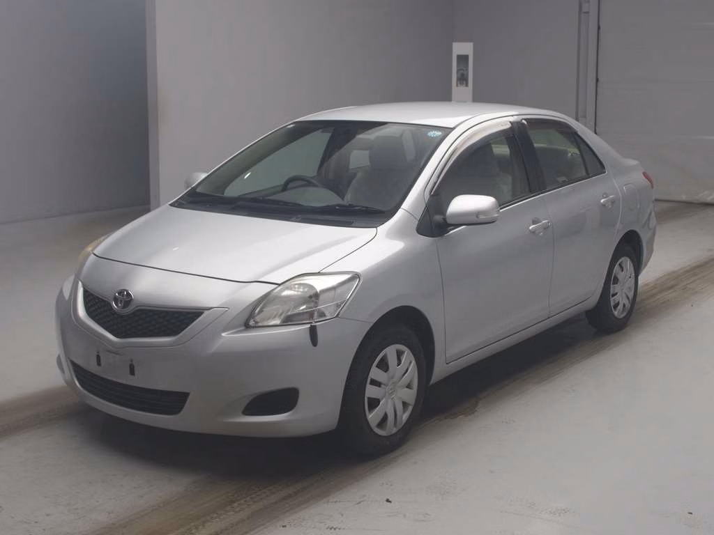 TOYOTA BELTA