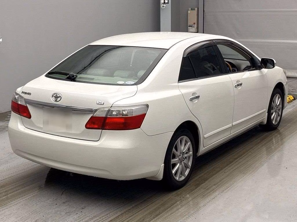Toyota Premio