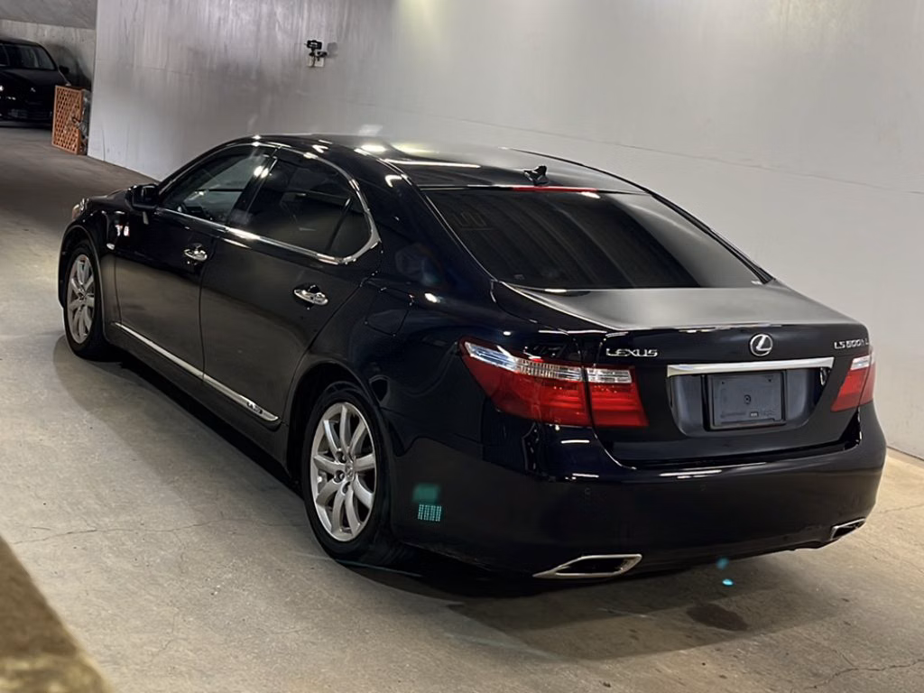 Lexus LS600h