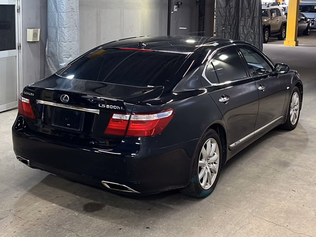 Lexus LS600h