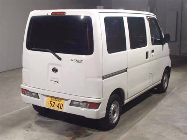 TOYOTA PIXIS VAN