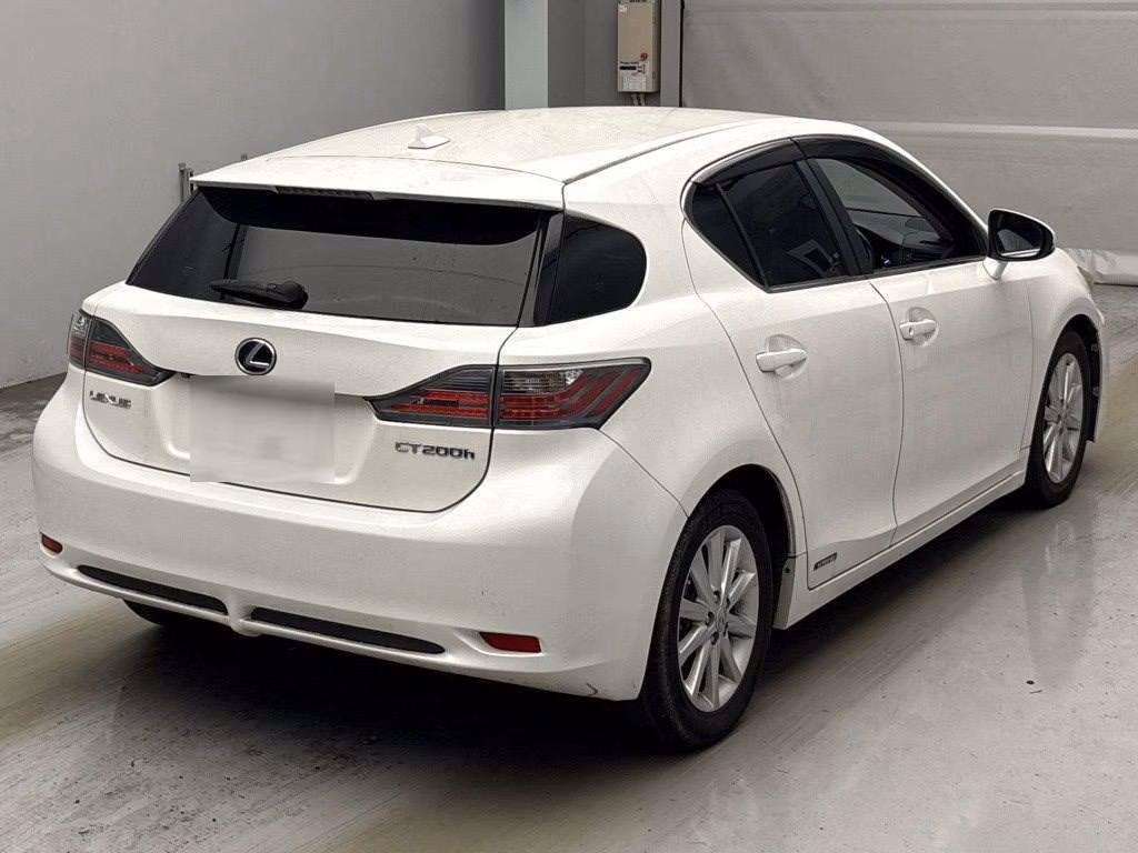 Lexus CT200h