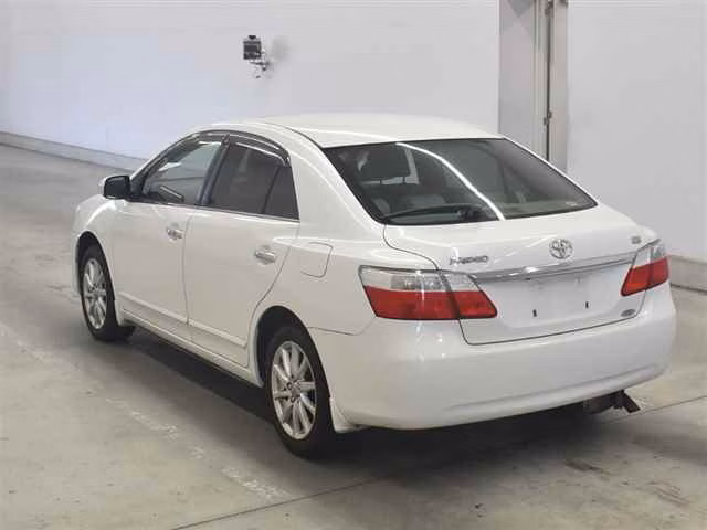 Toyota Premio