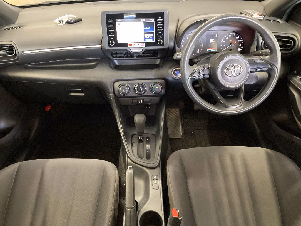 TOYOTA YARIS