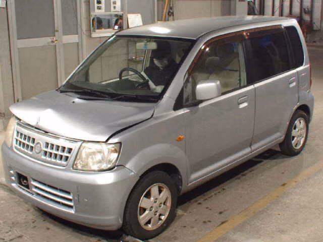 Nissan Otti