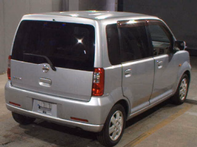 Nissan Otti