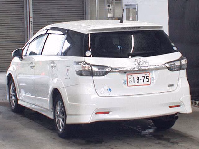 TOYOTA WISH