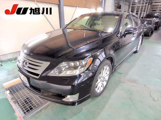 Lexus LS600h