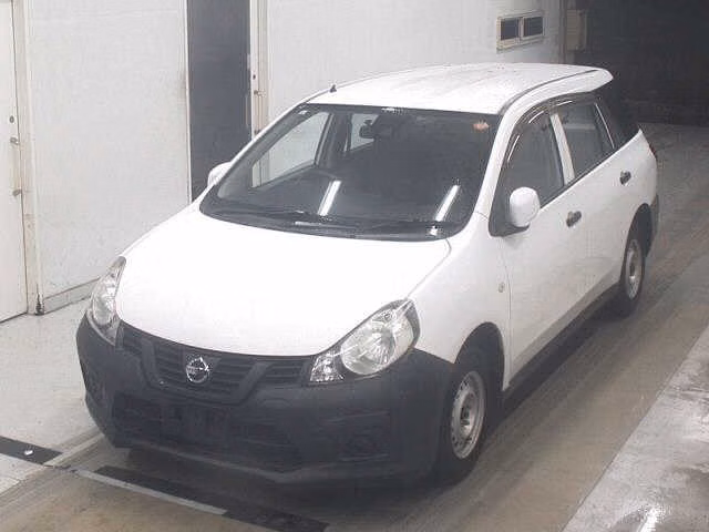 Nissan AD
