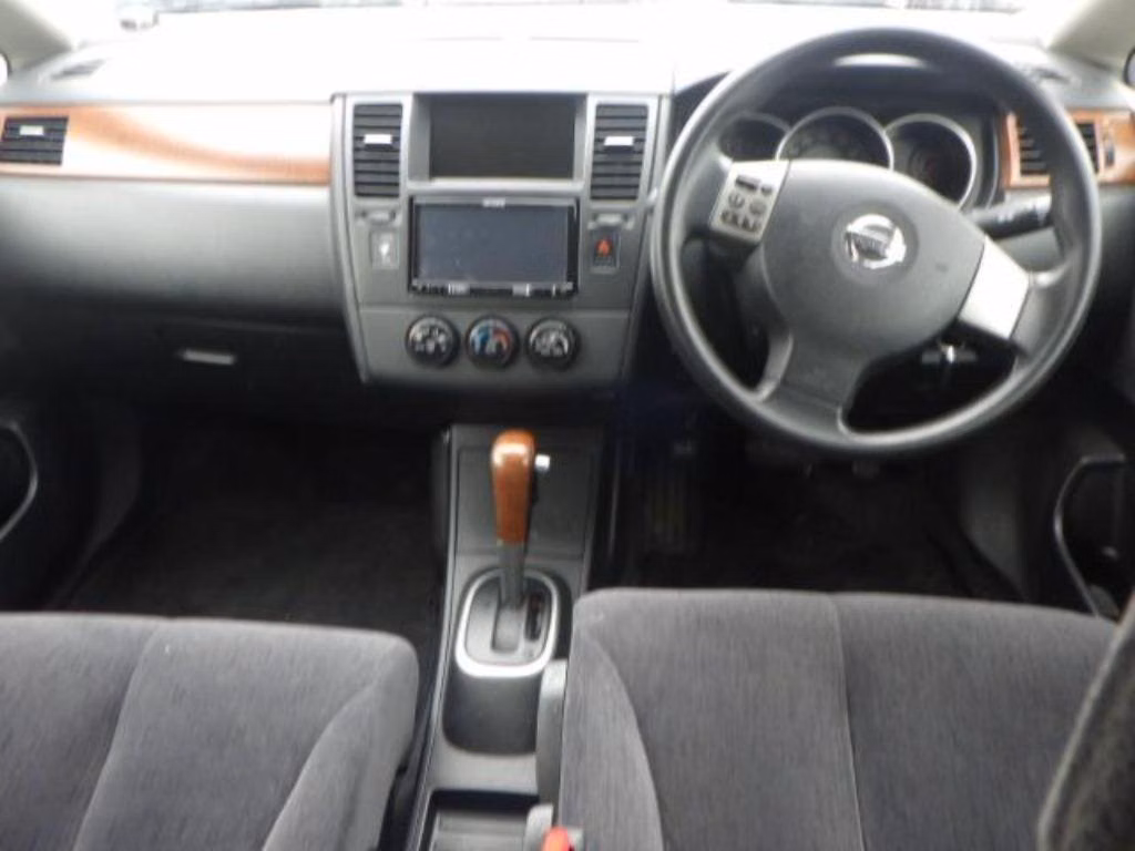 Nissan Tiida Latio