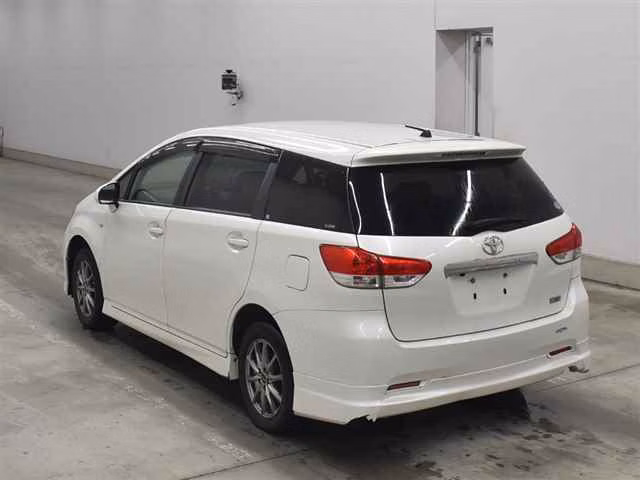 TOYOTA WISH