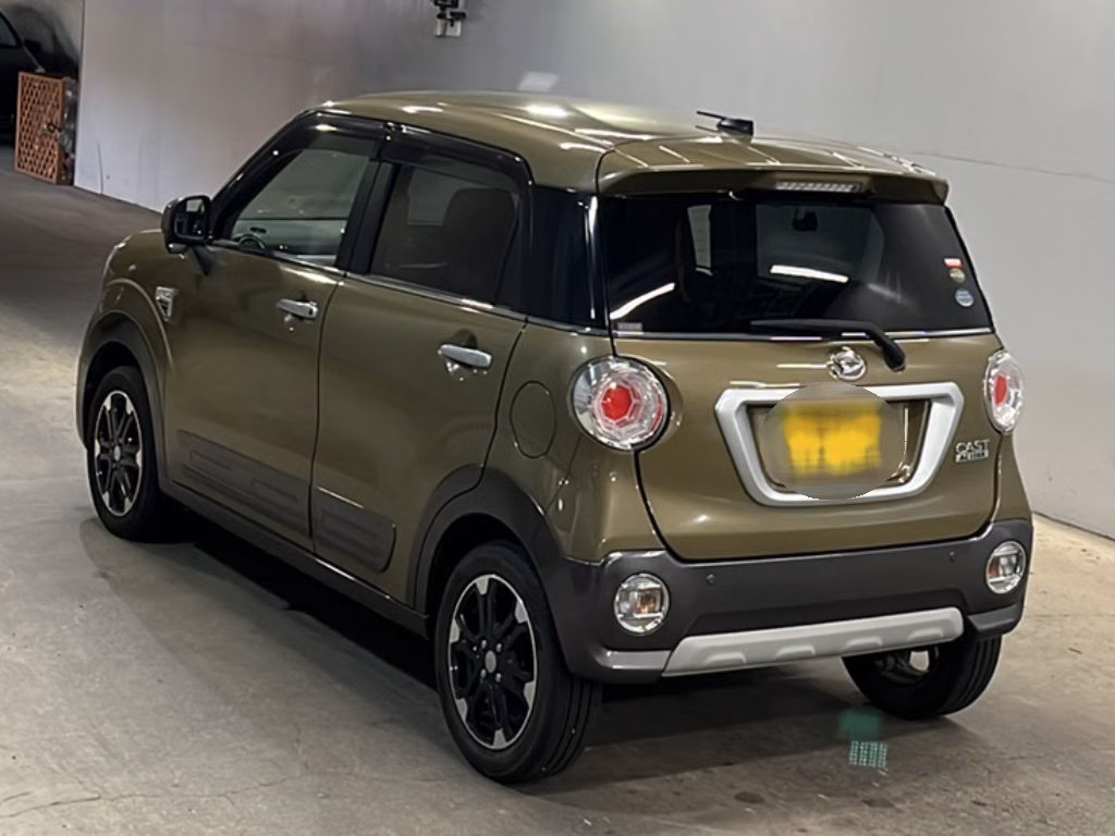 DAIHATSU CAST