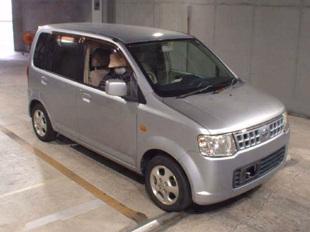 Nissan Otti