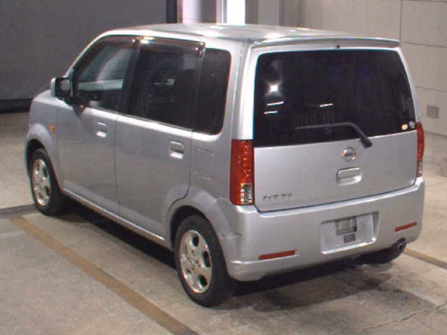 Nissan Otti