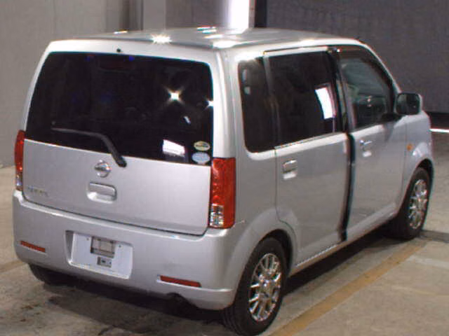 Nissan Otti