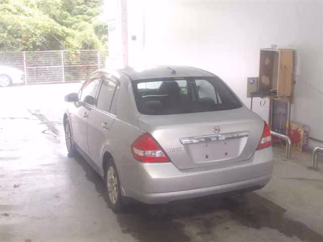 Nissan Tiida Latio
