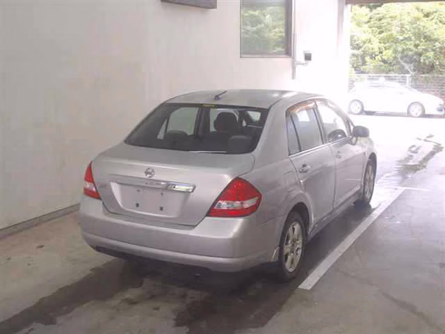 Nissan Tiida Latio