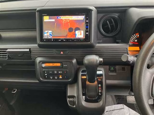 HONDA N-VAN