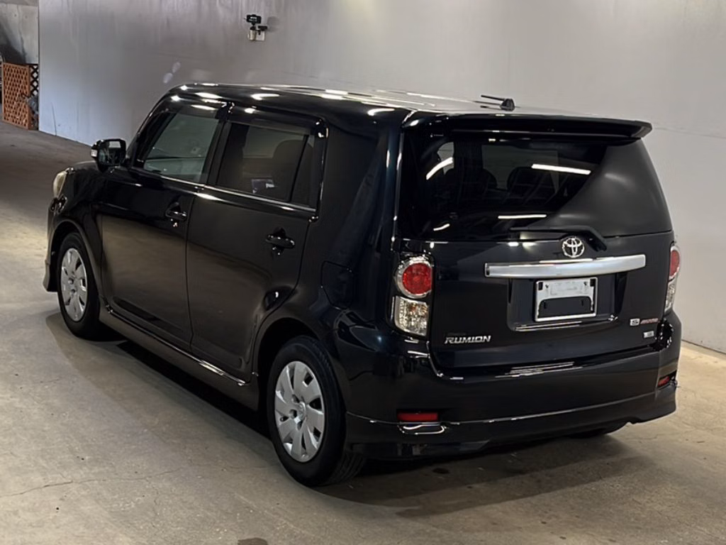 Toyota Corolla Rumion
