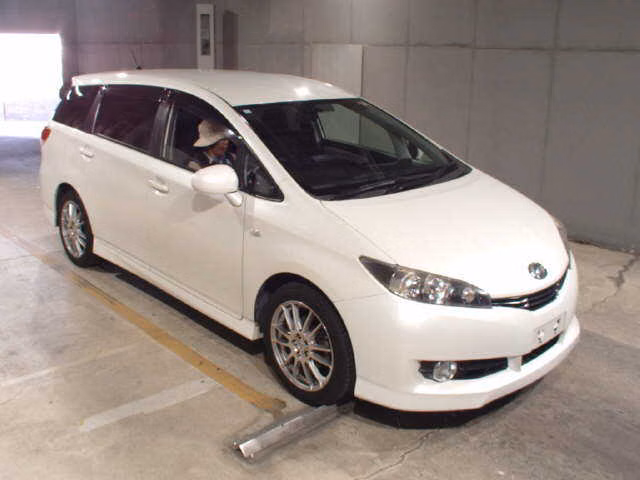TOYOTA WISH