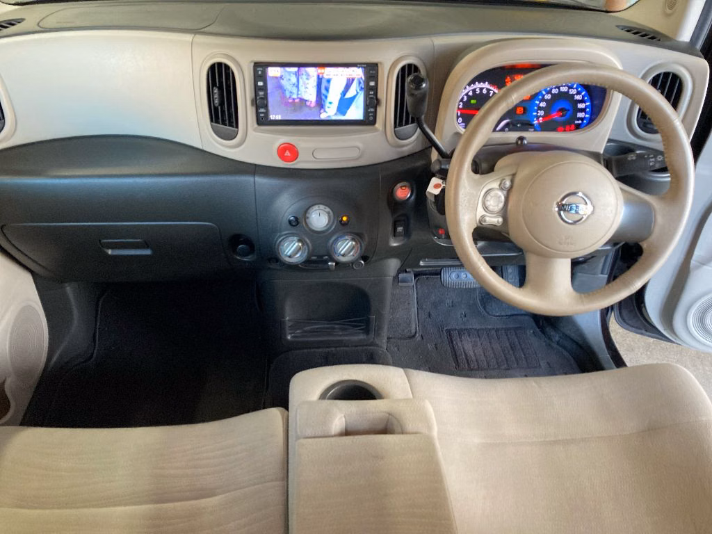 NISSAN CUBE
