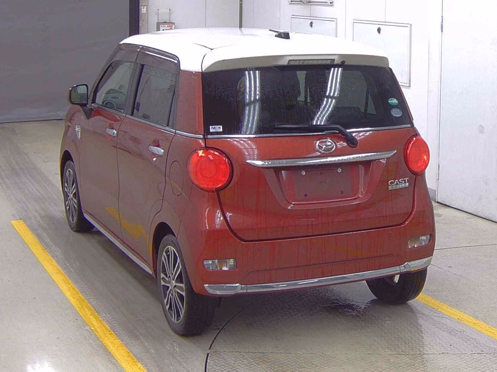 DAIHATSU CAST