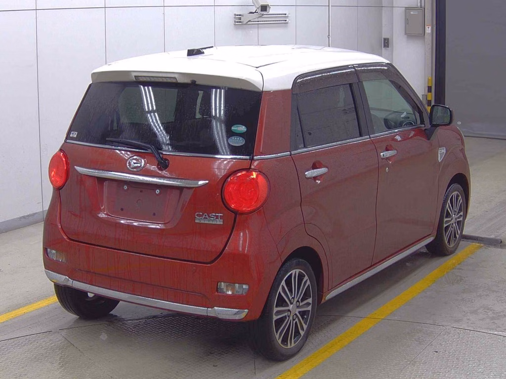 DAIHATSU CAST
