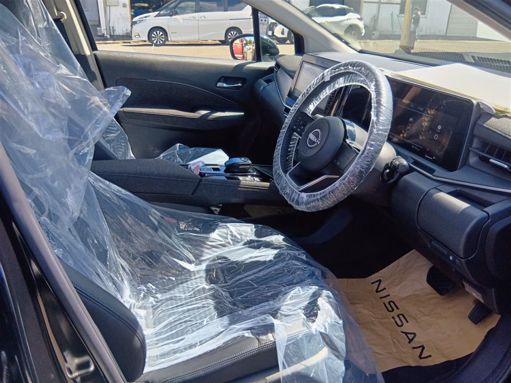 Nissan Aura